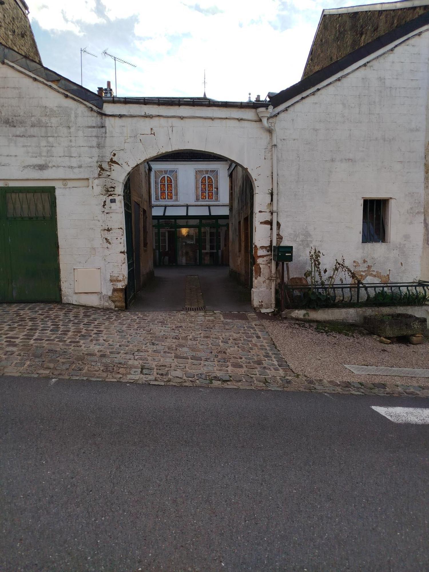 Bed and Breakfast L'Ermitage Floing Экстерьер фото